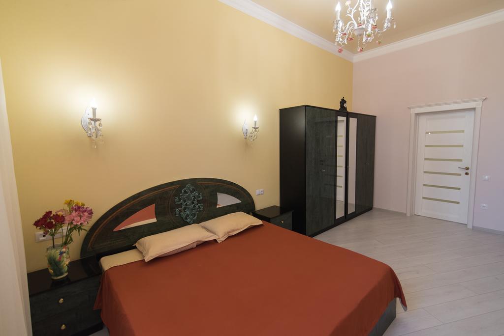 Vip Apartment In The Very Center Of Odessa With Sea View Exterior foto